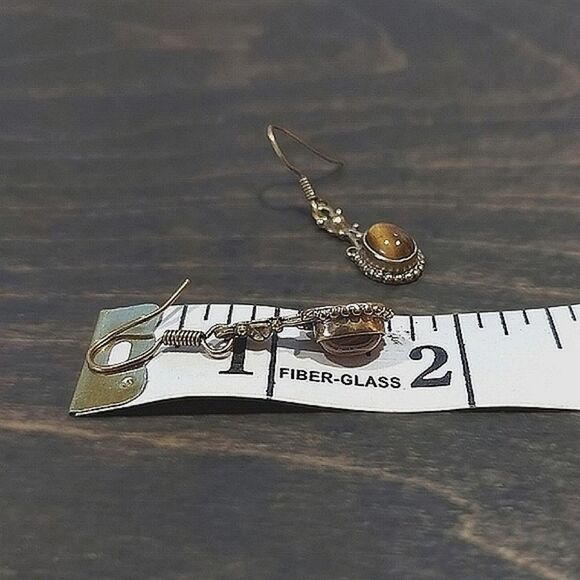 Vtg tiger's eye and textured brass dangle earrings - Picture 3 of 5